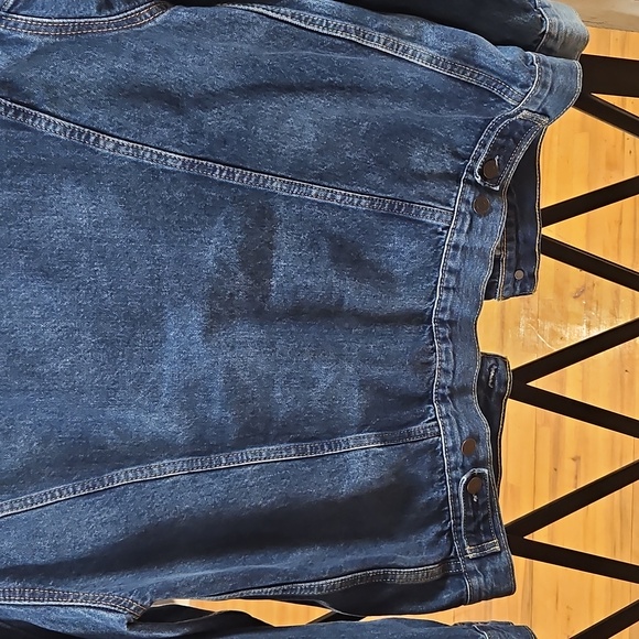 Levi's Classic Blue Denim Jacket - Picture 4 of 4